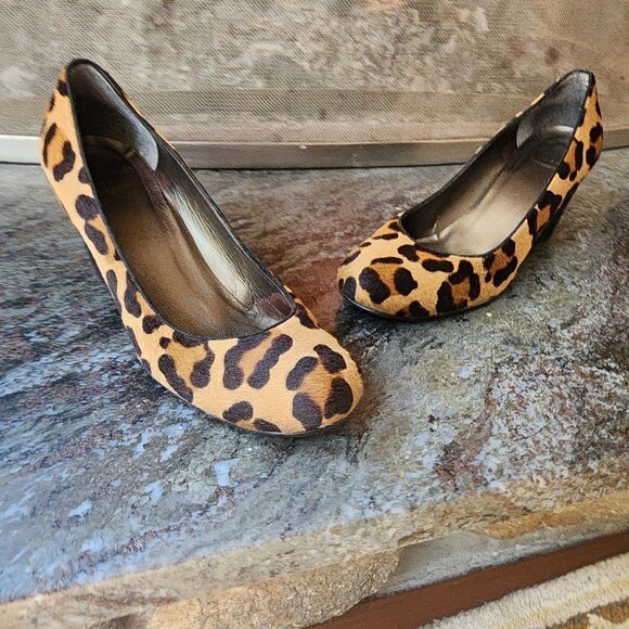 Stuart Weitzman Animal Print Ponyhair Wedge Pumps Size 8.5M - Picture 5 of 16